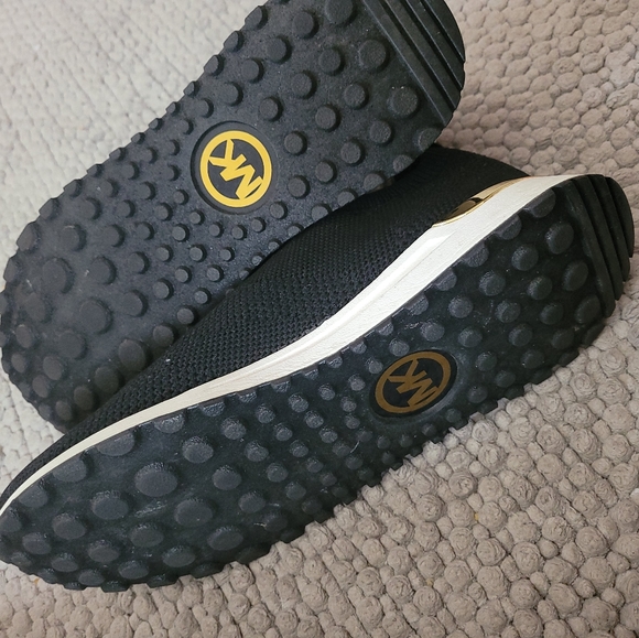 Micheal kors Sneakers - Picture 3 of 4